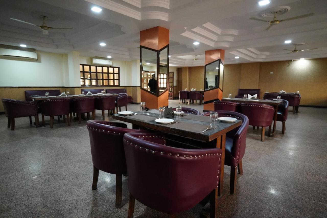 Hotel Gaurab Near Paltan Bazaar Déhrádún Exteriér fotografie